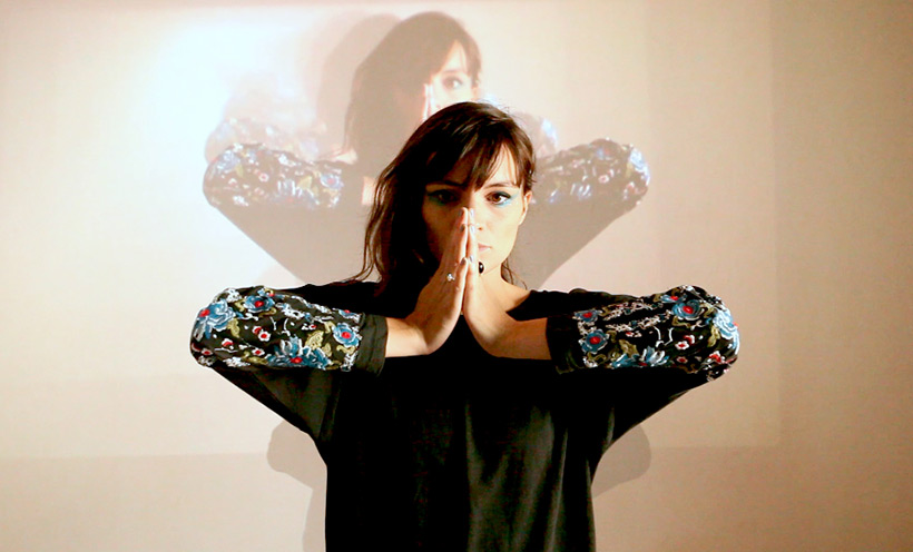 Halo Maud Vignette Cop Victor Levy Lasne Halo Maud Vignette Cop Victor Levy Lasne