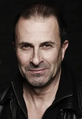 Michel Schweizer 2 Frédéric Desmesure Artiste Img Liste 300x400