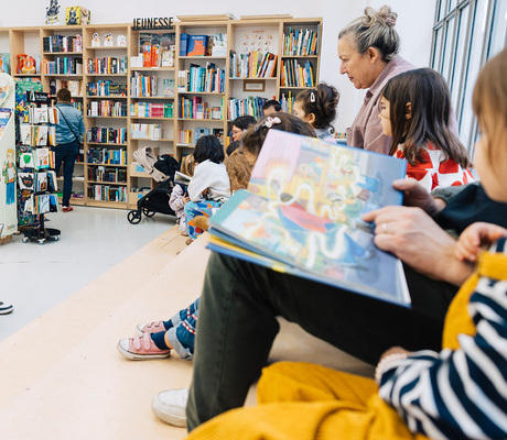 Lis-moi une histoire