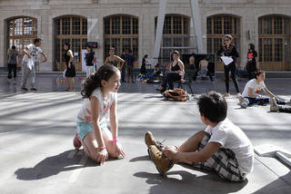 CENTQUATRE-PARIS: Parent/child activities