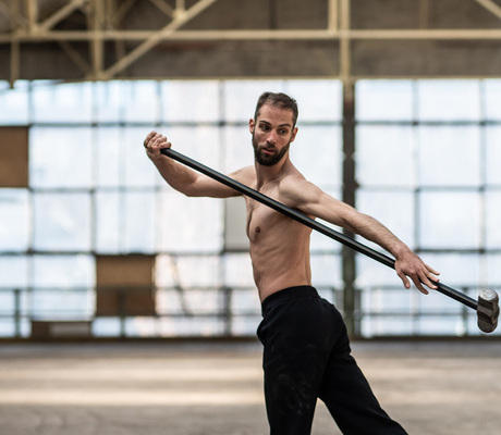 Alexander Vantournhout / not standing