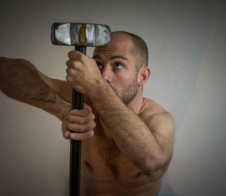 C’LE CHANTIER : Alexander Vantournhout / not standing